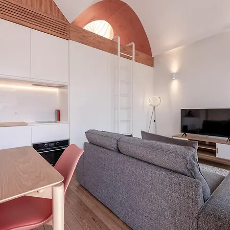 Apartamento Modern Flat With Balcony On Rua Flores - 5th Porto