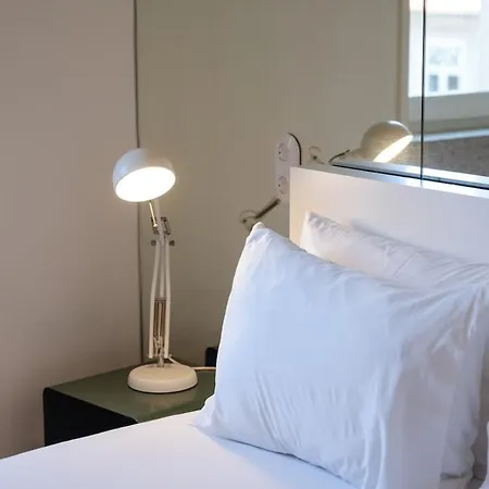 Modern Flat With Balcony On Rua Flores - 5th Apartamento Porto
