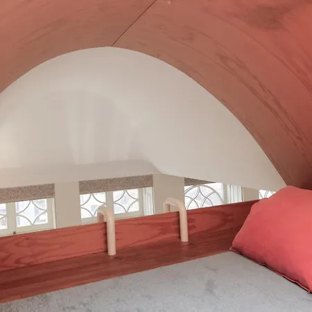 Modern Flat With Balcony On Rua Flores - 5th شقة *