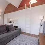 公寓 Modern Flat With Balcony On Rua Flores - 5th *