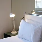 Modern Flat With Balcony On Rua Flores - 5th Apartman Porto