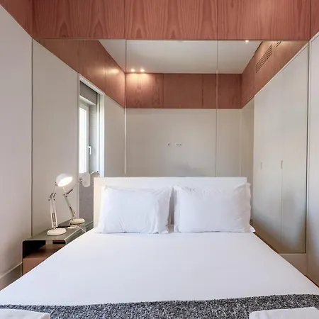 Modern Flat With Balcony On Rua Flores - 5th Apartamento